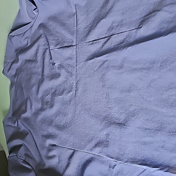 Figs, glue scrub top short sleeves.  Size small. pockets. - Picture 7 of 10